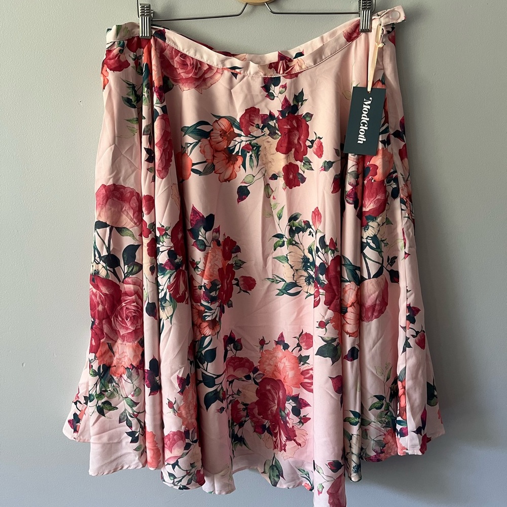 Pink floral a-line midi skirt in size 1x from ModCloth.